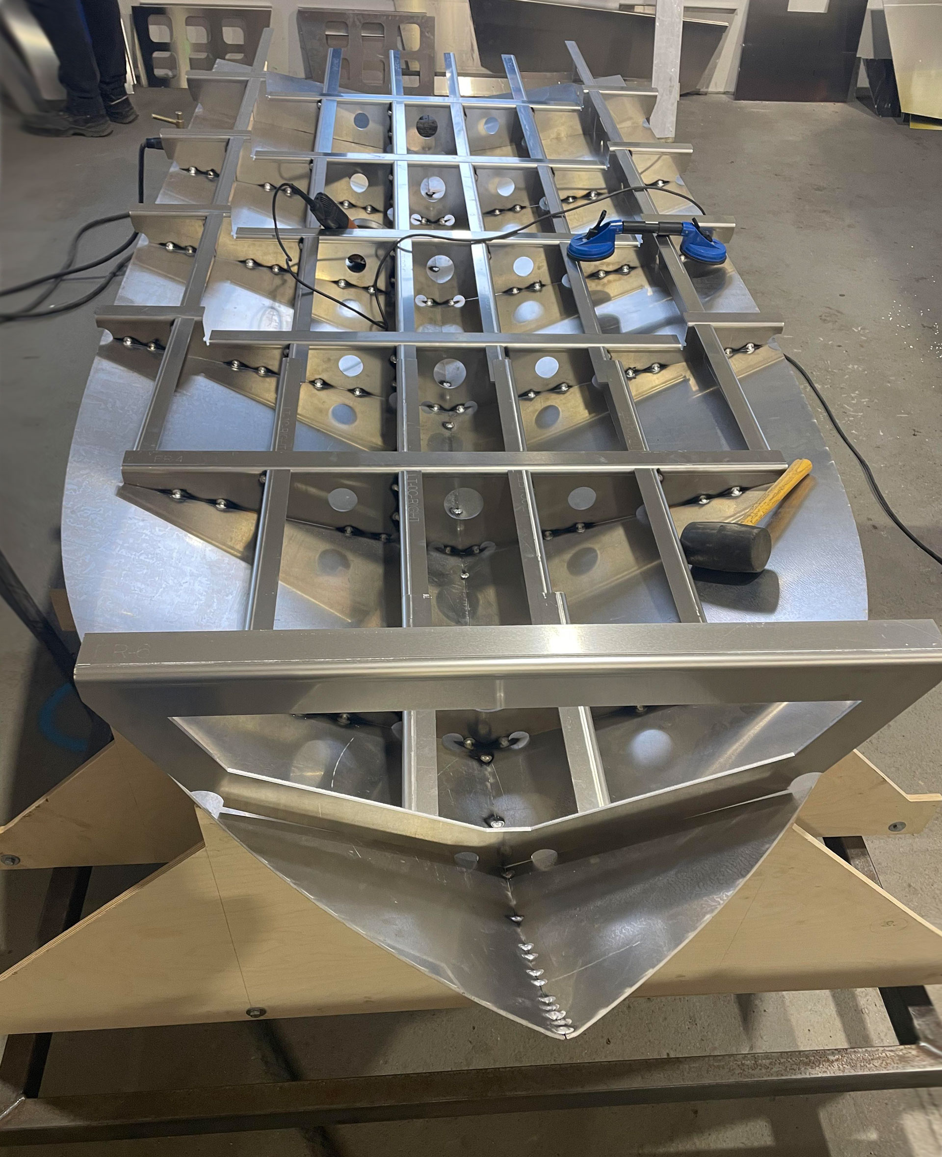 fishermansboat-gyartas-01